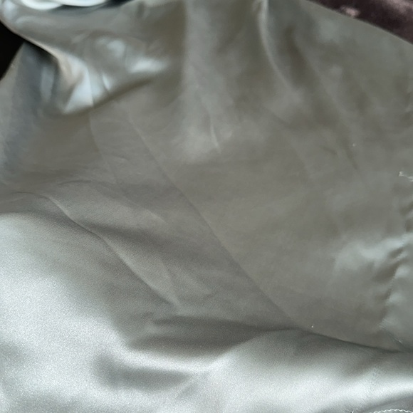 Satin sage color dress 👗 - Picture 3 of 6